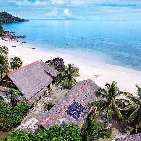 Shambala Madagascar: Beachfront Lodge And Adventures Ambolobozo Dış mekan fotoğraf