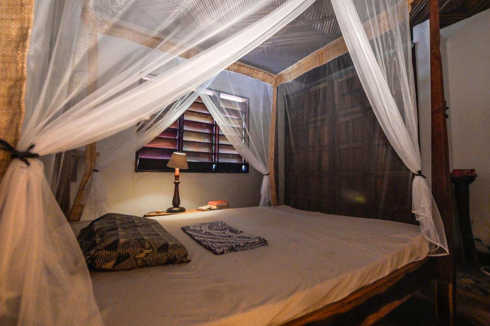 Shambala Madagascar: Beachfront Lodge And Adventures Ambolobozo Dış mekan fotoğraf