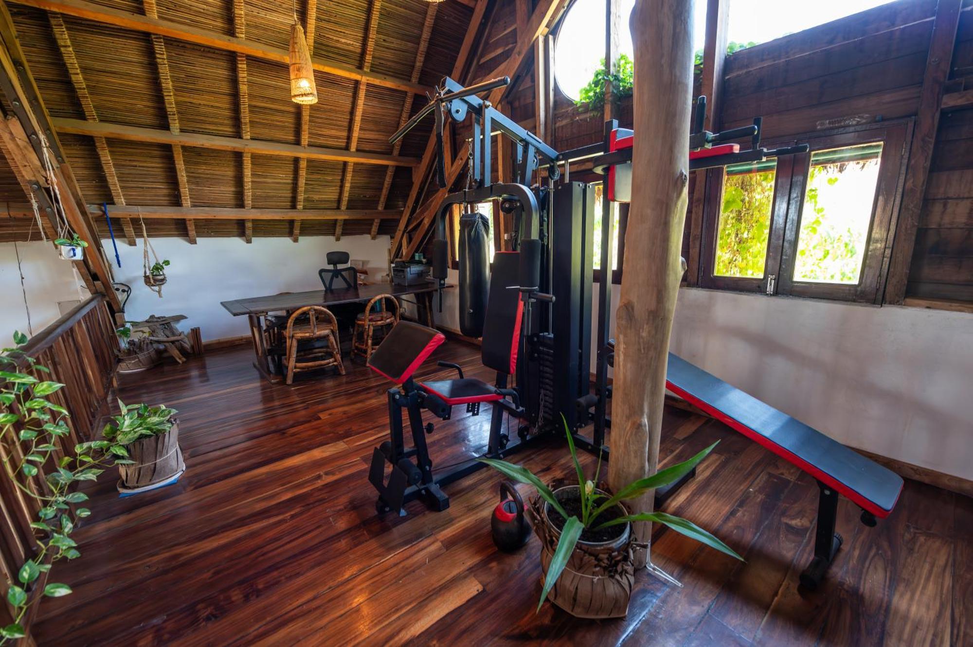 Shambala Madagascar: Beachfront Lodge And Adventures Ambolobozo Dış mekan fotoğraf