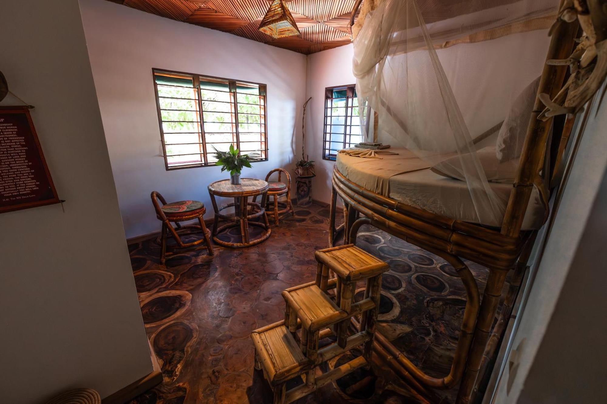 Shambala Madagascar: Beachfront Lodge And Adventures Ambolobozo Dış mekan fotoğraf