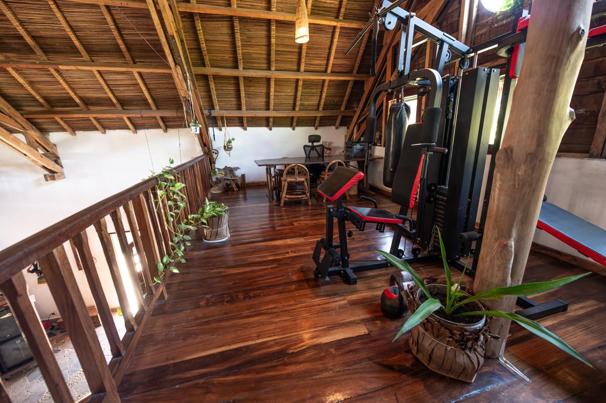 Shambala Madagascar: Beachfront Lodge And Adventures Ambolobozo Dış mekan fotoğraf